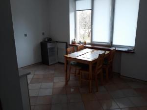 Kuchyňa alebo kuchynka v ubytovaní Raczkowska Apartament