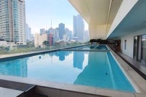 Gallery image of Aveline Suites Cozy Skyline View ACQUA Private Residences near Rockwell Makati in Manila +26 photos