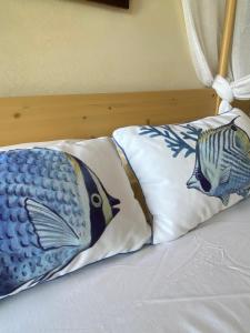 Ένα ή περισσότερα κρεβάτια σε δωμάτιο στο Villa Paradiso +36 φωτογραφίες