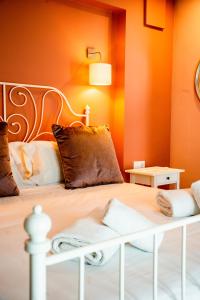 A bed or beds in a room at Ancha Village