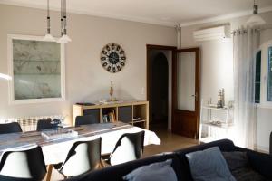Χώρος καθιστικού στο Villa Cala Mendia