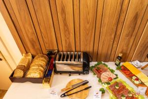 Cibo presso l'affittacamere o nelle vicinanze