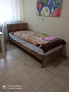 ムカチェヴォにあるBelyaeva 5のタイルフロアの客室で、ベッド1台が備わります。