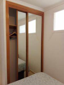 Ein Bett oder Betten in einem Zimmer der Unterkunft Apartamento de 1 dormitorio en Calle Vela