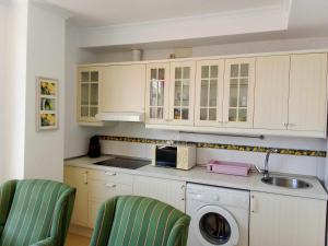 Küche/Küchenzeile in der Unterkunft Apartamento de 1 dormitorio en Calle Vela