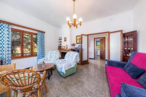 Χώρος καθιστικού στο Villa Tixi