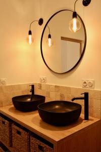 Fotografia z galérie ubytovania Chic and nenwly renovated apartment - central location v destinácii Marseille
