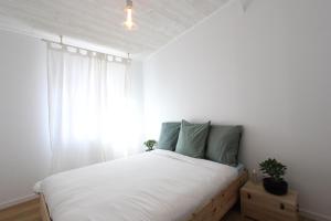 Fotografia z galérie ubytovania Chic and nenwly renovated apartment - central location v destinácii Marseille