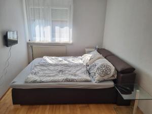 Posteľ alebo postele v izbe v ubytovaní TWO Self-Check-In, 3km freeway