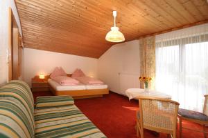 Postel nebo postele na pokoji v ubytování Pension Speckmoser + 33 fotografií