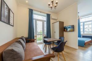 TV a/nebo společenská místnost v ubytování Scandinavian Apartments