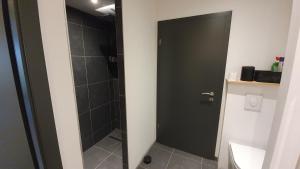 Łazienka w obiekcie CHALET LES PRIMEVÈRES 4 Étoiles