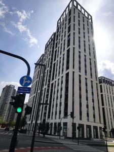 El edificio en el que está el departamento