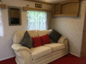 A seating area at The Caravan at Loggans Lodge