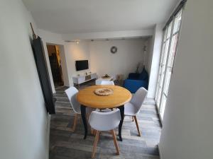 Zdjęcie z galerii obiektu Appartement meublé, bord de seine w mieście Duclair