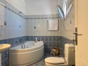 A bathroom at Sunset View Apartment, in the nature, at Zipari "6"