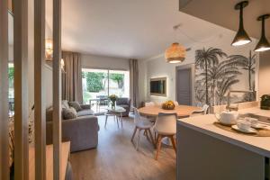 Posedenie v ubytovaní Ombre des pins à Saint Tropez XIX