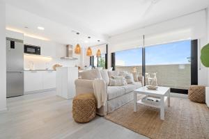 Kuchyňa alebo kuchynka v ubytovaní Hauzify I Apartaments Roques Daurades