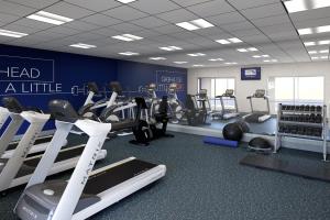 The fitness centre and/or fitness facilities at Holiday Inn Express - Cabot, an IHG Hotel