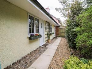 Κήπος έξω από το Primrose Cottage