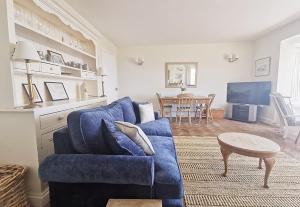 Posezení v ubytování TY CAMP- 4 BED SEA FRONT - RAVENSPOINT ROAD + 23 fotografií