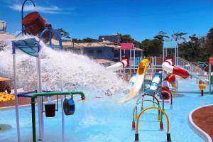 Bazén v ubytování Brisa da Praia Park Hotel nebo v jeho okolí