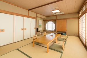Posezení v ubytování Ryokan Ryokufuso