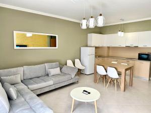 ヴロラにあるFAMILY SUITE RESIDENCEのギャラリーの写真