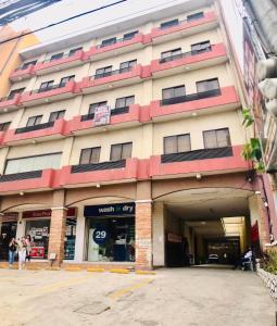 Το κτήριο όπου στεγάζεται  το hostel