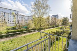 a view of a park in a city with buildings at Black Chairs - Apartament blisko morza in Gdańsk
