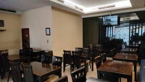 Restoran atau tempat makan lain di Raz Hotel And Convention Syariah