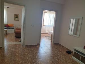 Łóżko lub łóżka w pokoju w obiekcie Jozi Kaiser Apartment 1