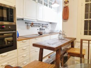 Kuchyňa alebo kuchynka v ubytovaní Apartamento San Marcial by SanSe Holidays