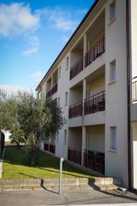 Budova, v ktorej sa apartmánový hotel nachádza