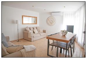 Posedenie v ubytovaní APARTAMENTO CENTRICO JUNTO AL MAR - WIFI FREE