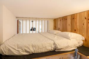 Postel nebo postele na pokoji v ubytování ALTIDO Homey flat