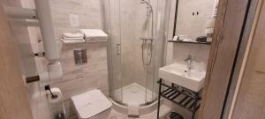 Łazienka w obiekcie Hotel Wojciech