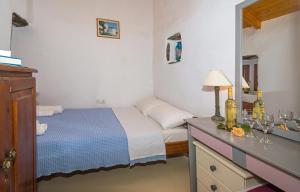 Gallery image of Two little houses with panorama view in Kýthira