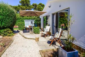 En have udenfor Tennis Club House