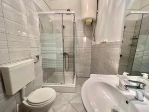 Kúpeľňa v ubytovaní Apartmani Zeleni Raj