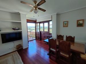 Posedenie v ubytovaní Apartamento Ruiloba