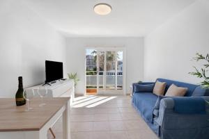 TV a/nebo společenská místnost v ubytování Bonito Apartamento Cristian Playa