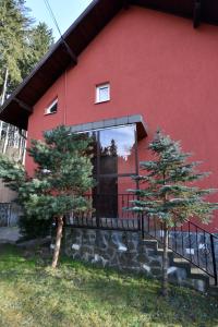 Bygningen som feriehuset ligger i