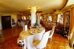 Gallery image of Solemare Club Village in Capo Vaticano