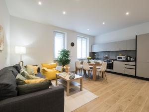 Foto dalla galleria di Casa Design Con A/C e WiFi_[7 MINUTI CIAMPINO AEROPORTO] a Ciampino