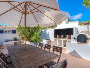 Αίθριο ή υπαίθριος χώρος στο Villa Rubi by Interhome