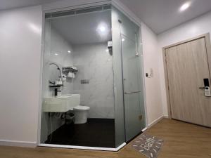 Ein Badezimmer in der Unterkunft ANH’s HOUSE