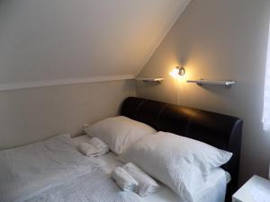 Posteľ alebo postele v izbe v ubytovaní Charlie Vendégház,emelet 8 fős,100m2-es apartman
