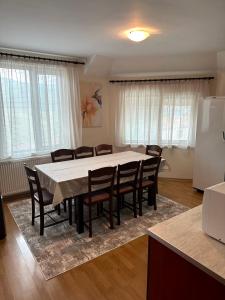 Kuchyň nebo kuchyňský kout v ubytování Apartment VEDA 2