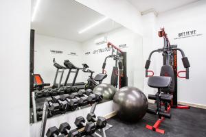 Fitness centrum a/nebo fitness zařízení v ubytování Hotel Suites Mar Elena